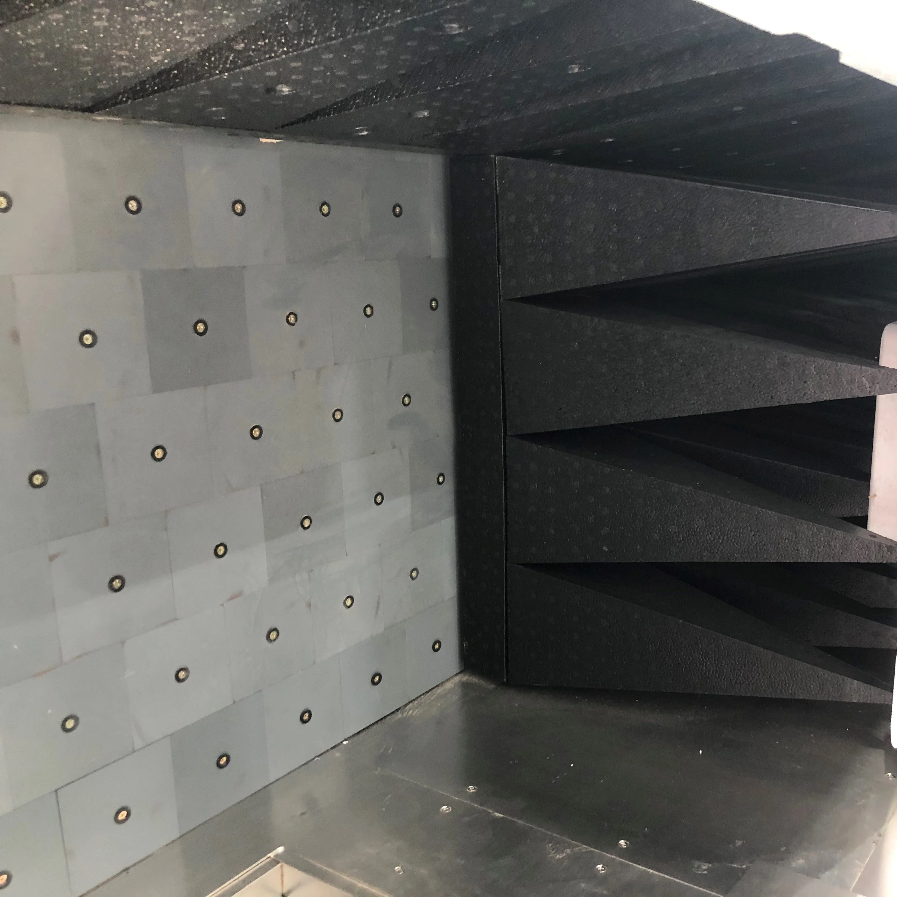 HMEMC ferrite tile for anechoic chamber EMC Chamber 6.7mm