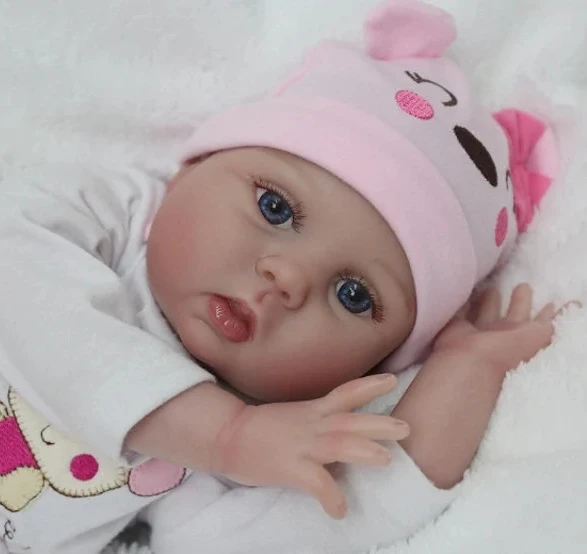 Hot Selling Beautiful Wig Reborn Baby Doll For Kids Reborn Doll 22Inch Cloth Body Silicone Simulation Baby Reborn