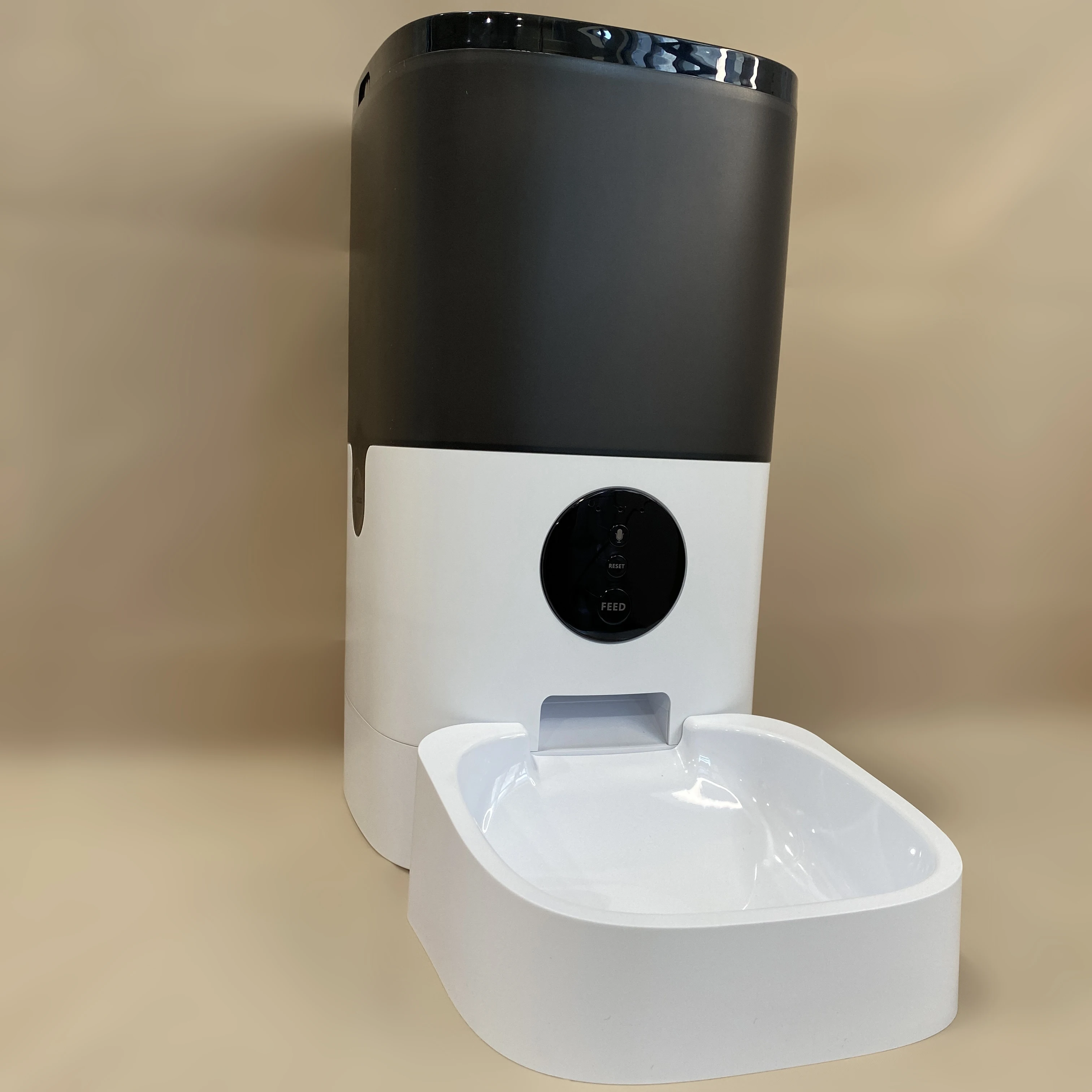 
Amazon New Inventions Wi-Fi Auto Automatic Pet Dog Puppy Feeder Cat Feeding Pet Bowl 4L Food Container 