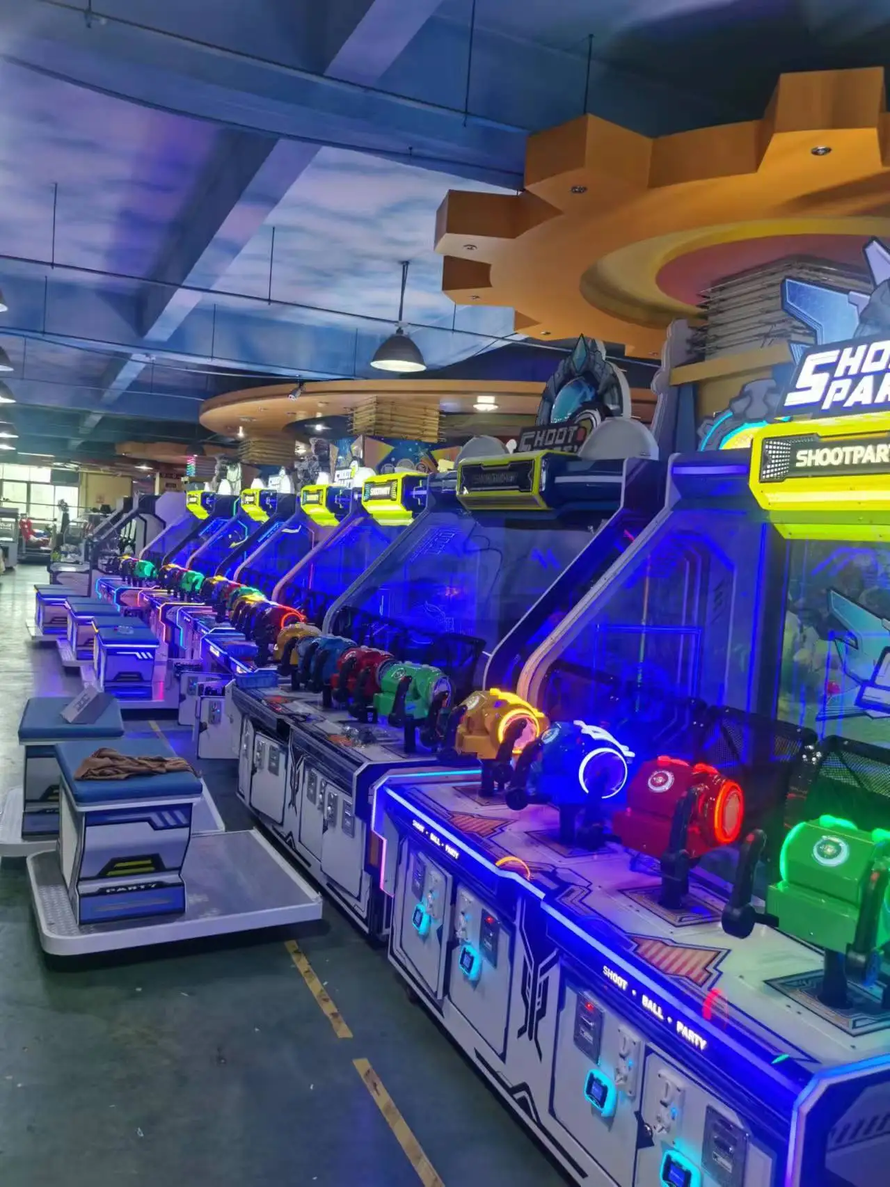 Factory Sale Support Customize 1-4 Players 75 Inch LCD Screen Coin Operated Shooting Arcade Game Machine