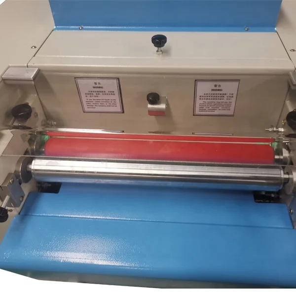 DOUBLE 100 Small Size Desktop paper UV Coating Machine Digital full UV Varnish machine