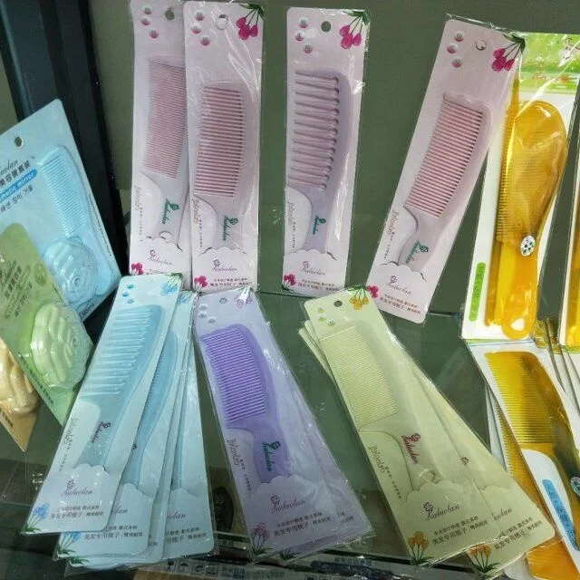 Wholesale producto para barbas plastic bee comb  cheap