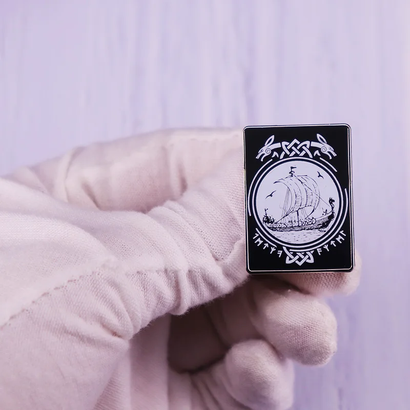 Wikingerschiff Boot Runen Wikinger Vikings Pin Brooch Sea Adventure Pirate Badge