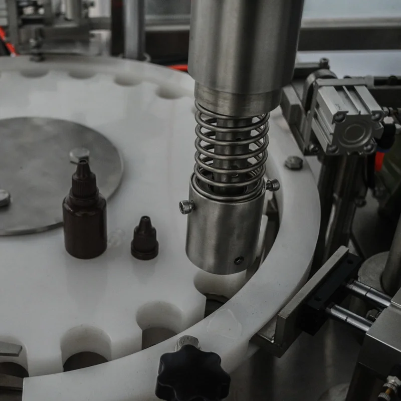 Latest Design Automatic Rotary Small Bottle Vial eye drops Rinsing Filling Machine