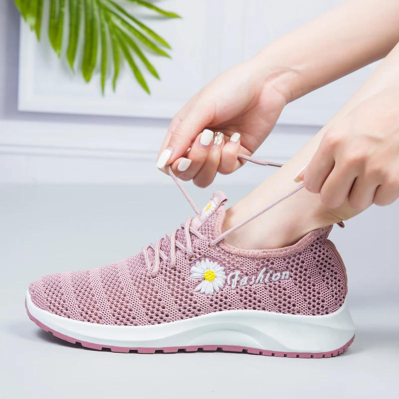
wholesale cheap women shoes 2021 latest ladies sport breathable lightweight 