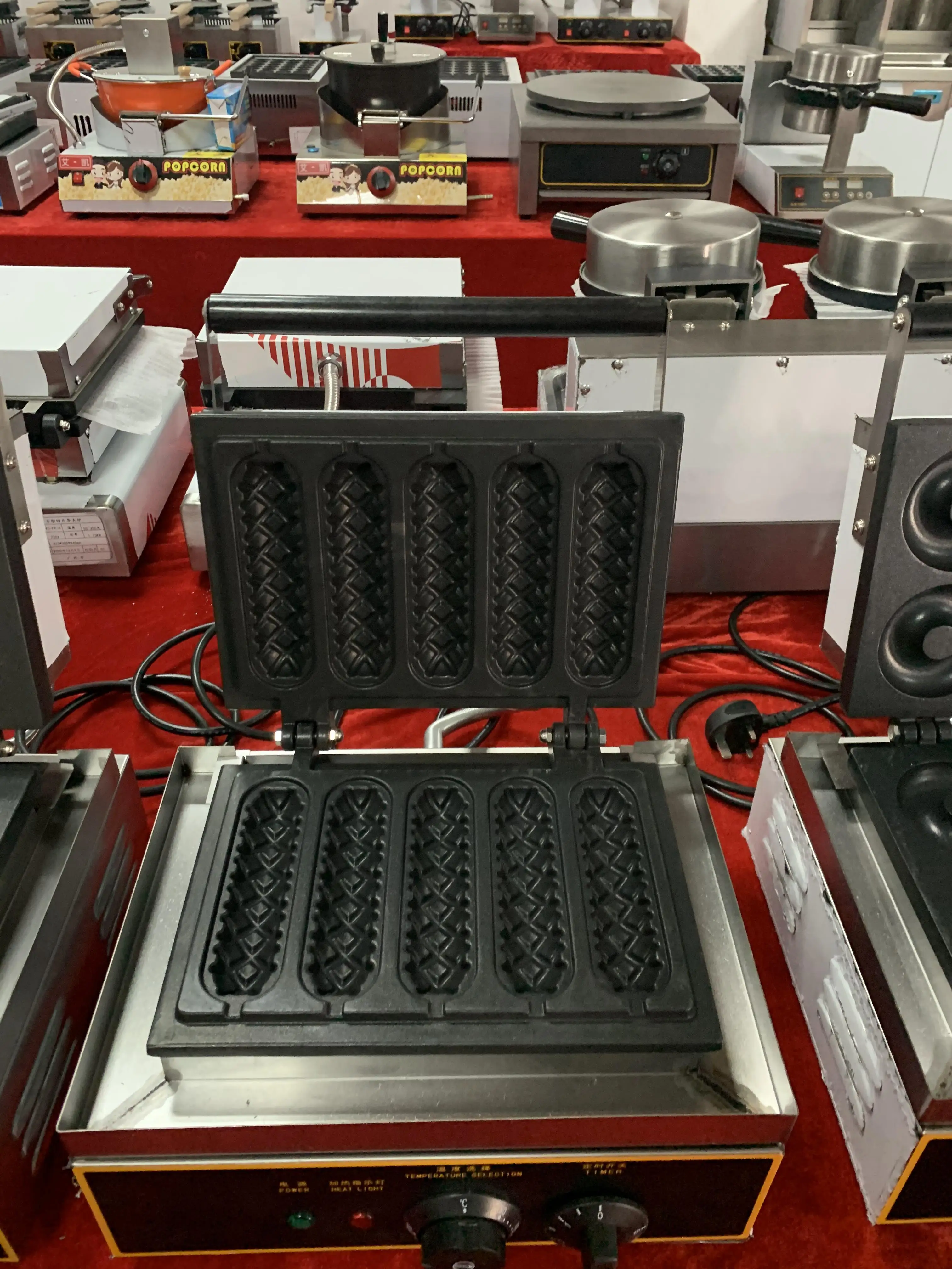 6 Sticks Hot dag Waffle Machine Electric Crispy Hot Dog Grill Waffle Maker