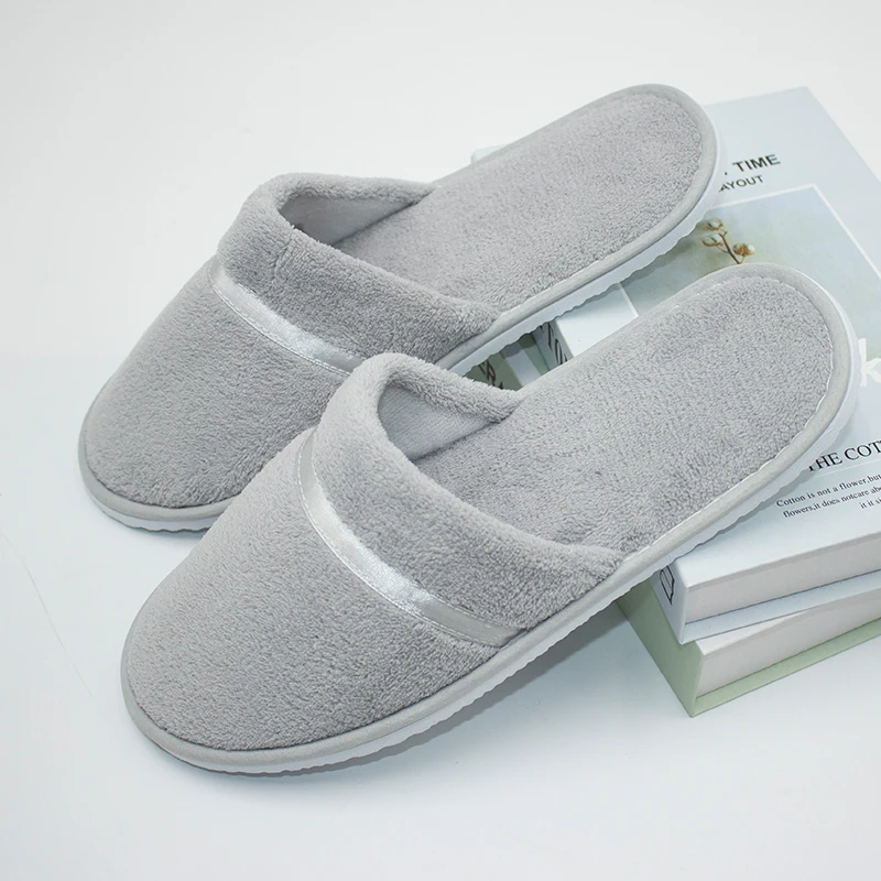 Custom Logo for Spa Disposable Hotel Slippers  OEM Wholesale Guest Bedroom Slipper Biodegradable Hotel Amenity
