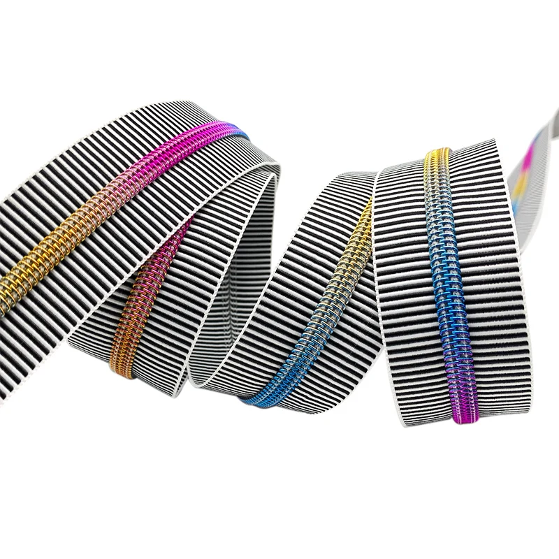 Wholesale Zipper Tape #3 Rainbow Long Chain Nylon Zippers Black and White Striped #5 Jacquard Zipper for Bags
