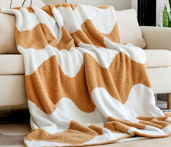 Бархатное одеяло из микрофибры