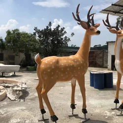 Fiberglass animal sculpture of spotted deer Animal model statue sika deer custom Hotel garden decoration cartoon animals