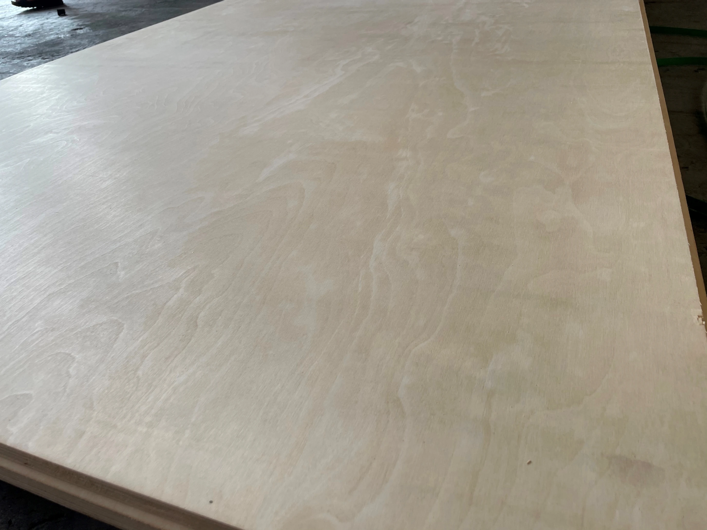 White birch plywood finish Laminated 4*8 wood board 3mm-18mm panel price birch Plywood