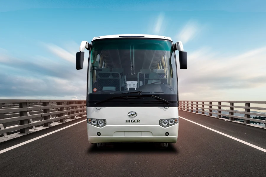 KLQ 6129K HIGER BUS Attractive Price New Type China Brand New Coach Bus