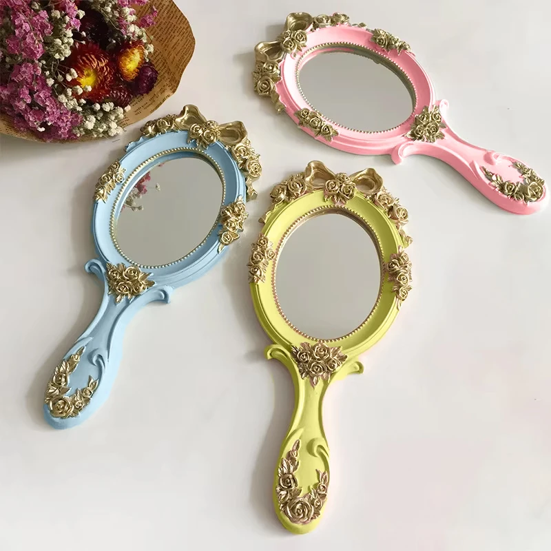 European Retro Handheld Makeup Mirror butterfly Carved Portable Resin
