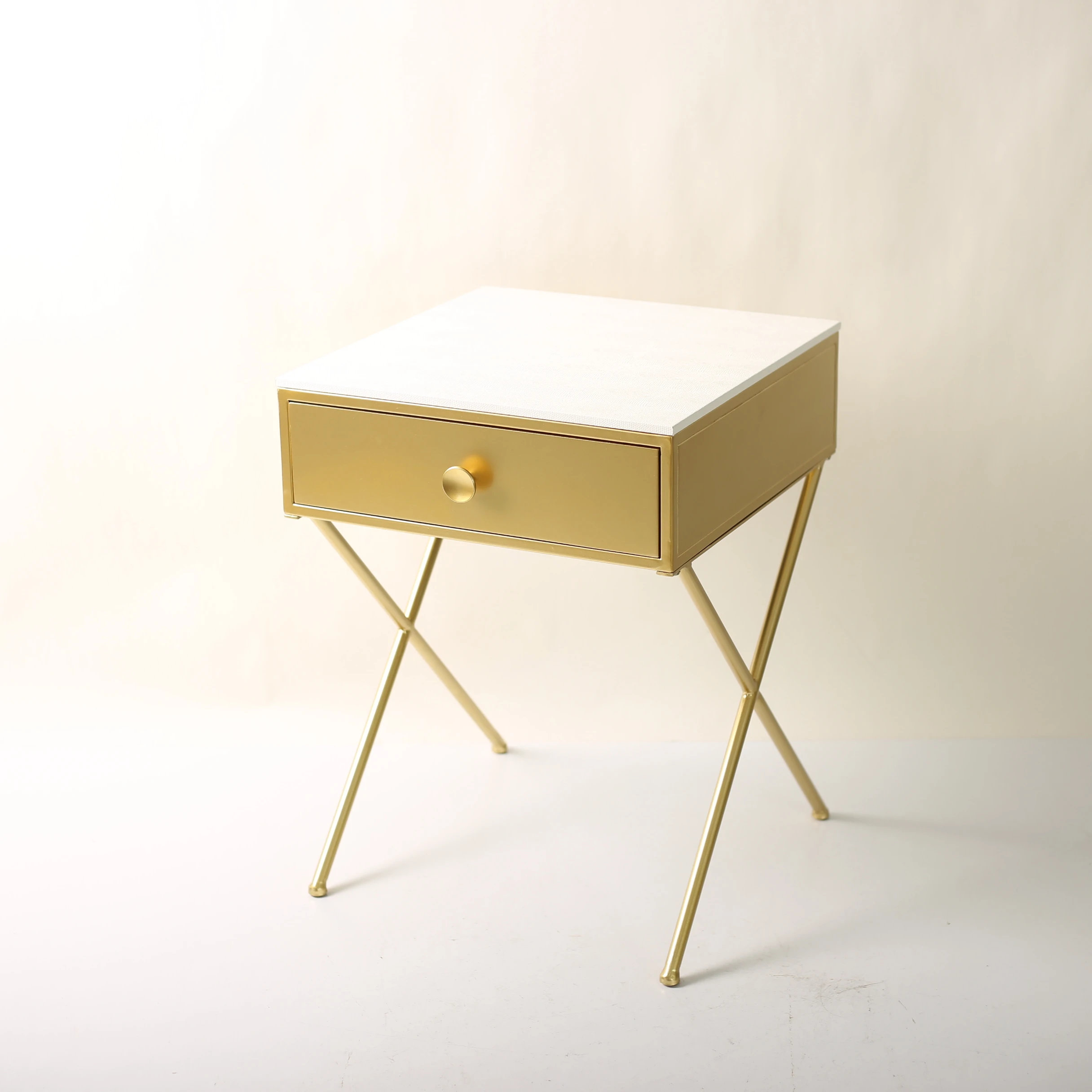 Golden Arts factory home furniture bedroom modern creative design assorted color bedside table nightstand