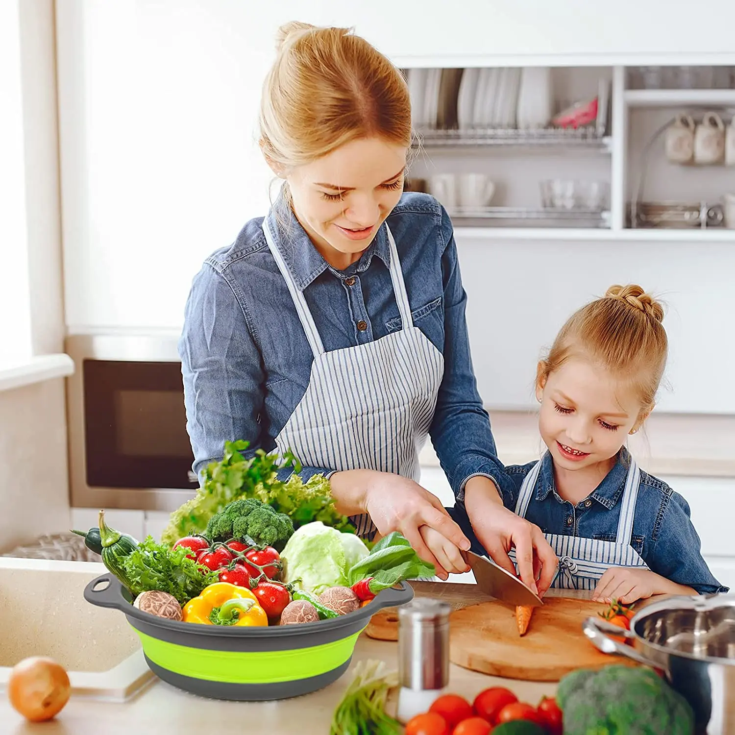 Collapsible Colander, Set of 2 Food Colander for Draining Fruits and Vegetables Silicone Kitchen Folding Water Strainer Basket