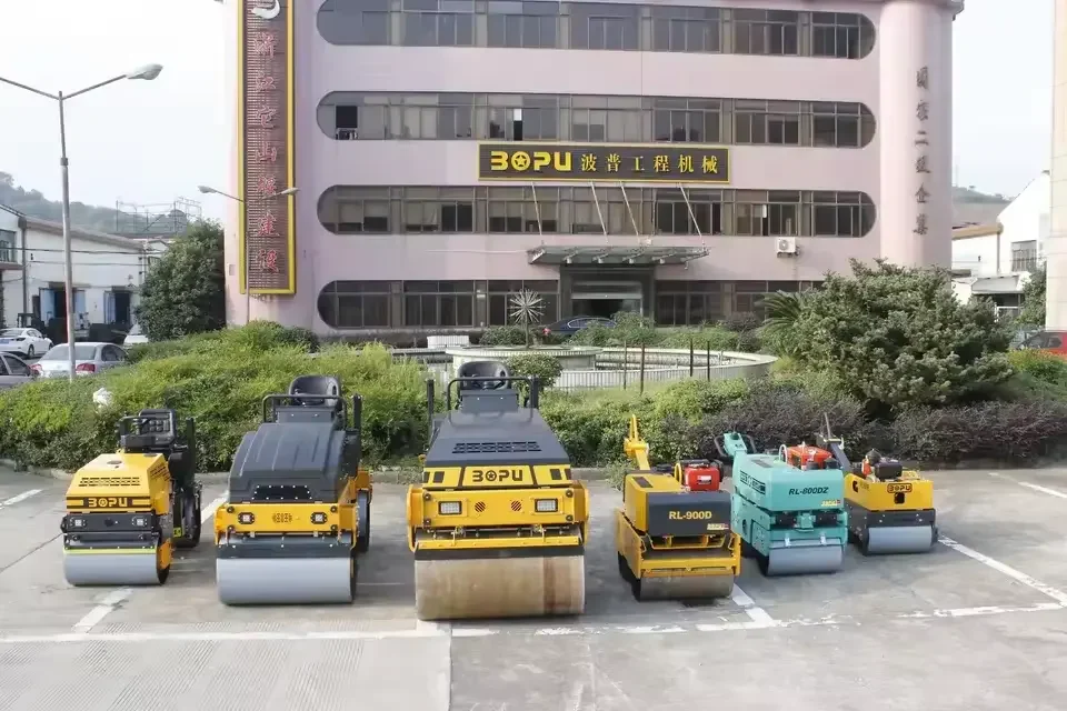 Small Single Drum Diesel Gasoline Hydraulic Rubber Tire Soil Asphalt Compactor Compacting Road Roller Machine