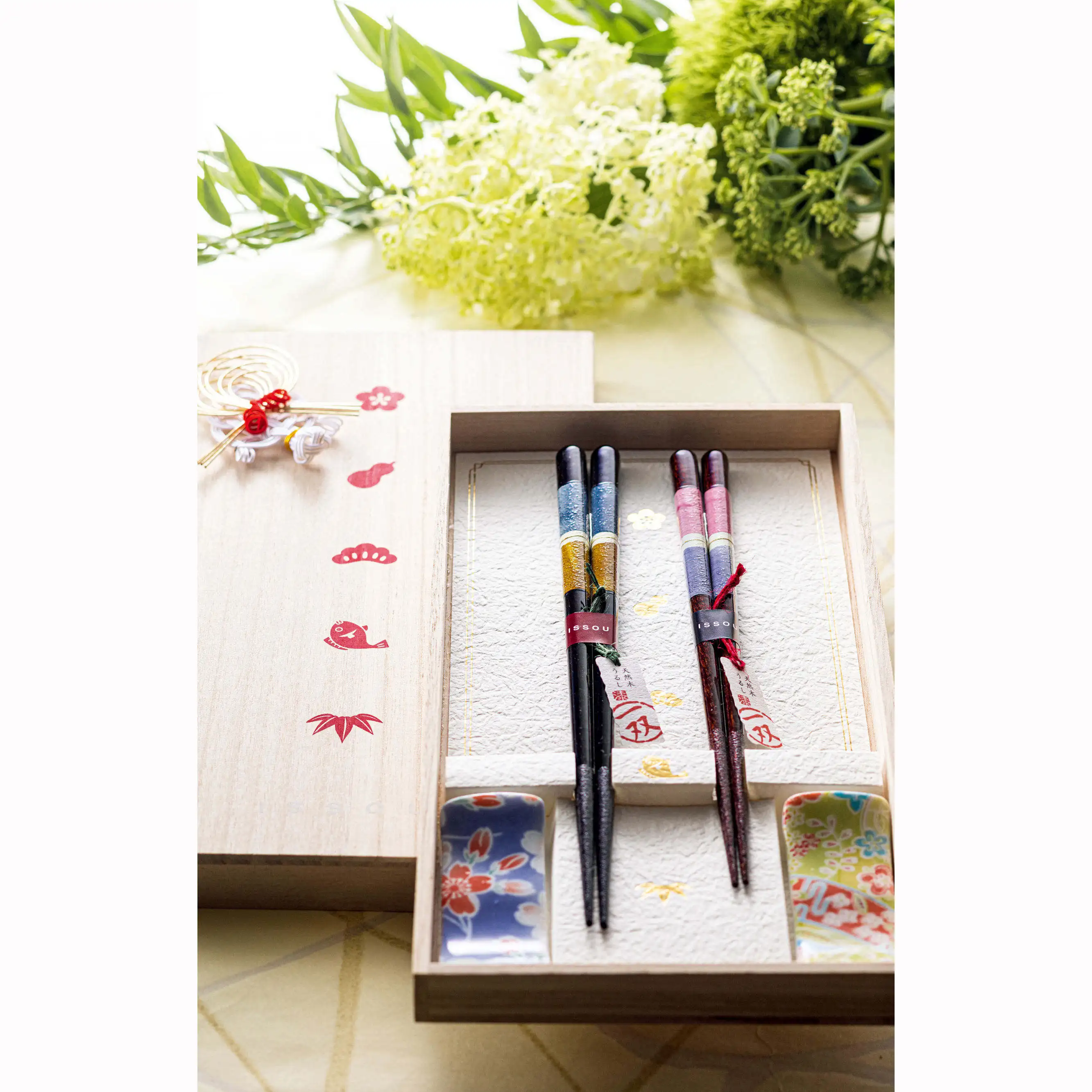High Quality Japanese Style Flatware Washable Chopsticks for Sushi for Hotels Packaged in Pairs