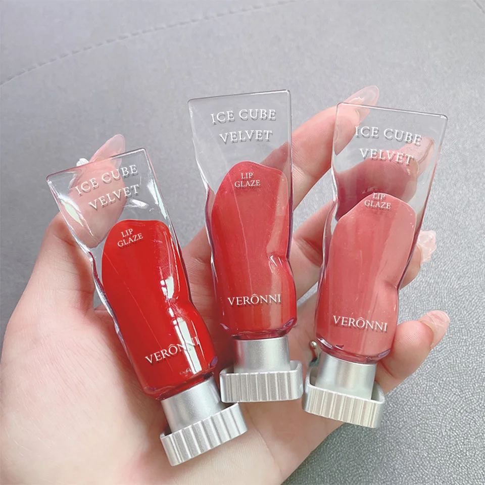 Wholesale hot ice cubic velvet lip glaze matte lipstick 6 colors non-sticky cup lipstick factory direct sales