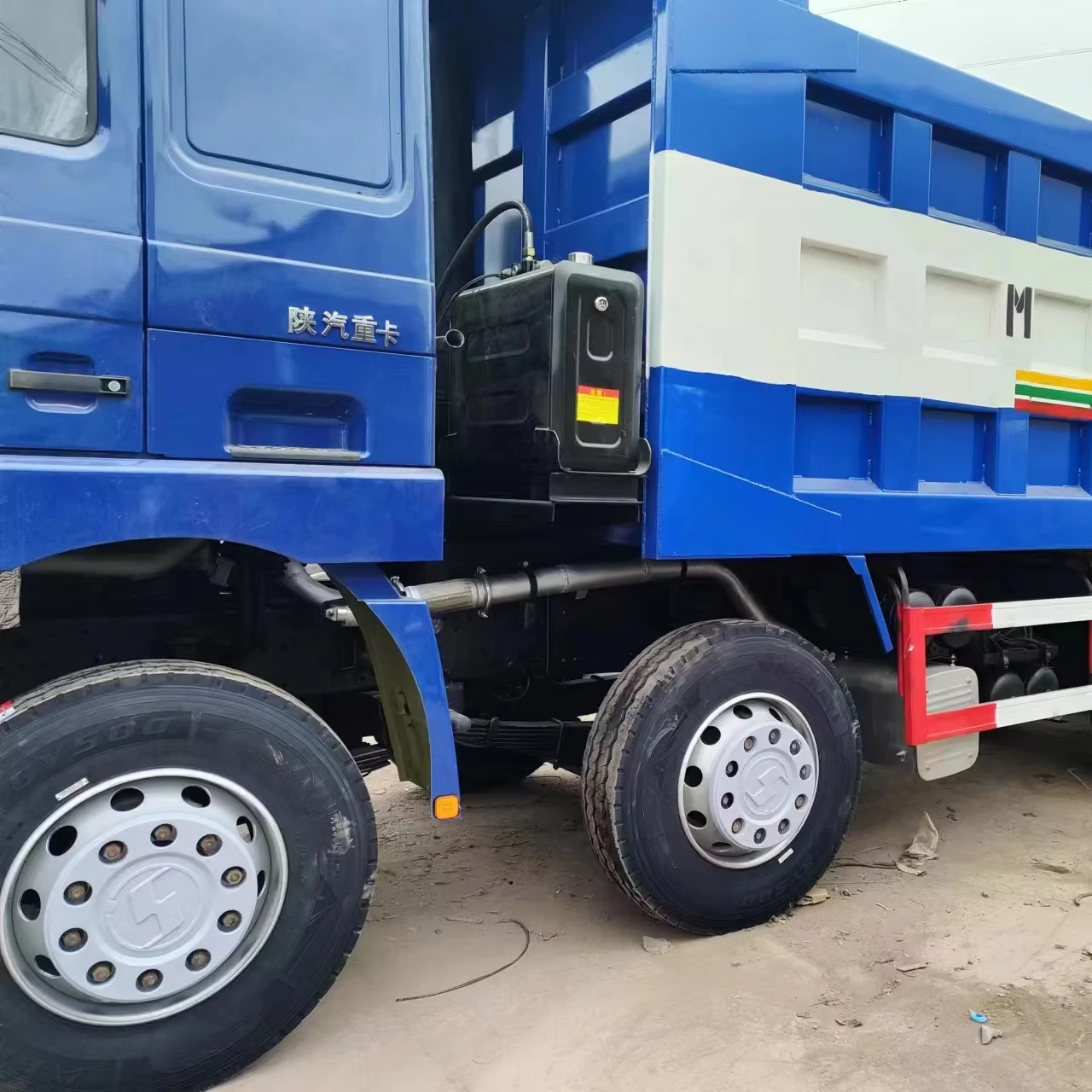 Shacman 8*4 F3000 Transport Vehicle Heavy Truck