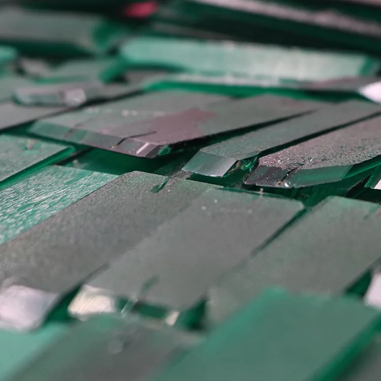 Synthetic Emerald Material Gemstone Raw Material Green Emerald Lower Price and Perfect Service Decoration for Jewelry