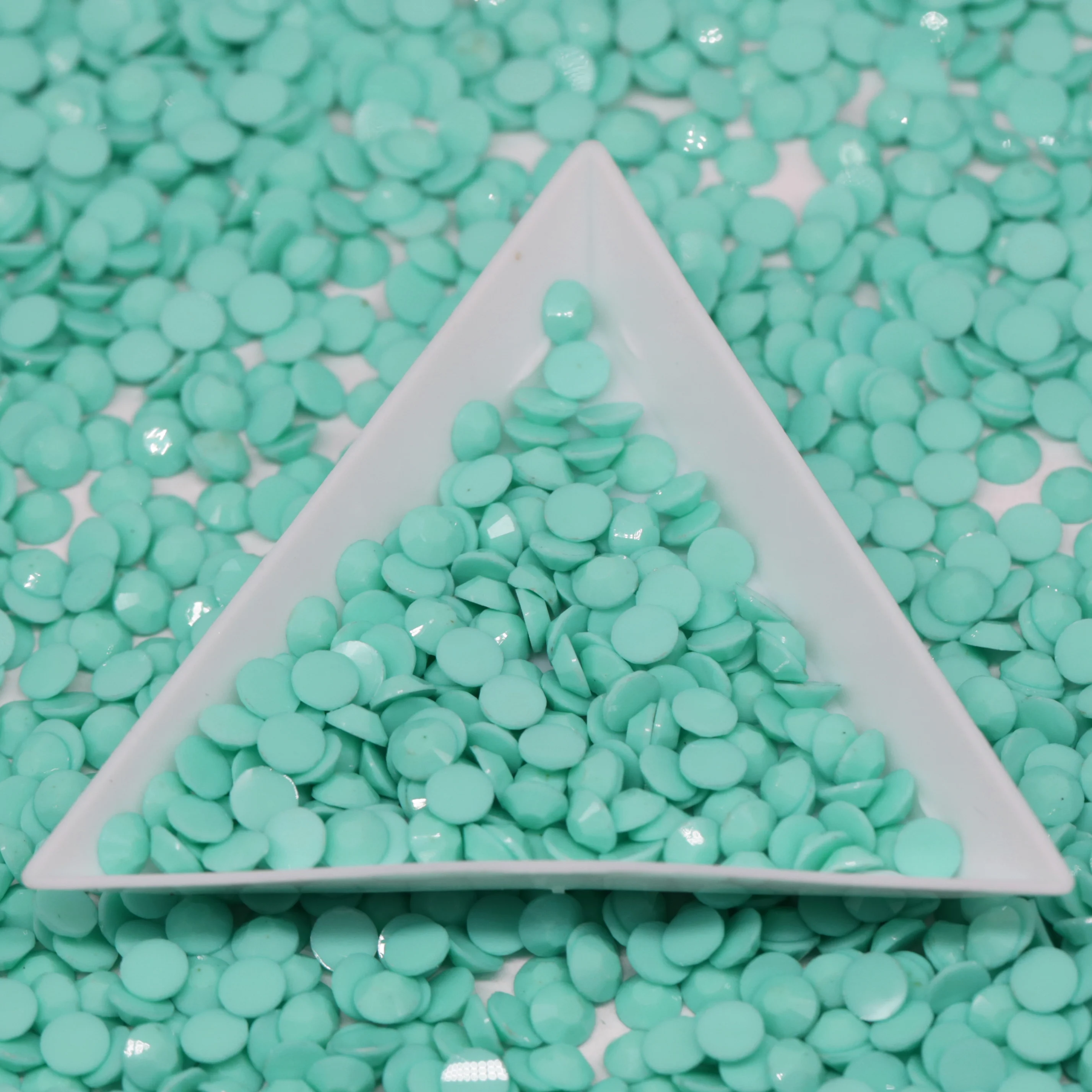 WHATSTONE Brown Color 3mm 4mm 5mm Flatback Resin Cabochon Rhinestone Beads For Jewelry Making