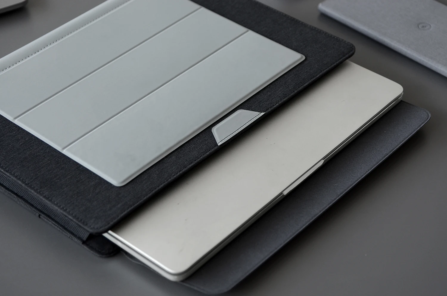 
2021 High Quality Tablet Case Cover Wallet Kraft Paper Laptop Bag 