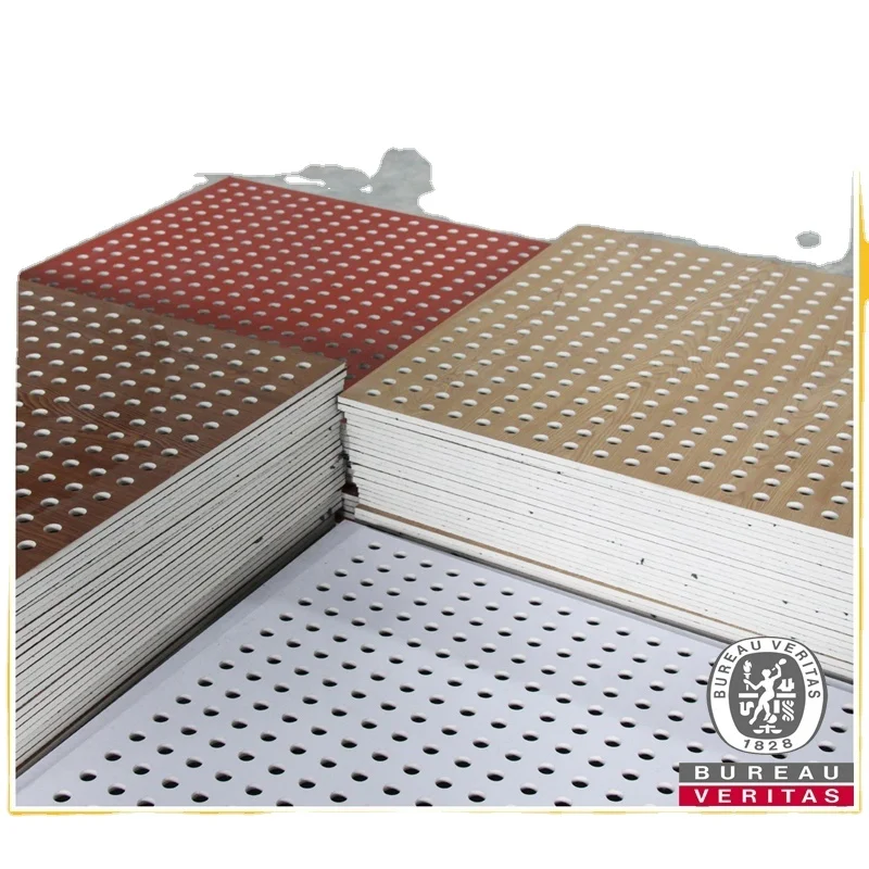 Fully automatic gypsum board punching machine.PVC veneer sound-absorbing board, automatic punching machine