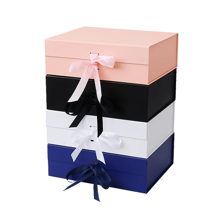 Wholesale Logo Printed Rigid Cardboard Clothing & Shoes Folders Magnetic Closure Folding Gift Boxes with Customizable Packaging