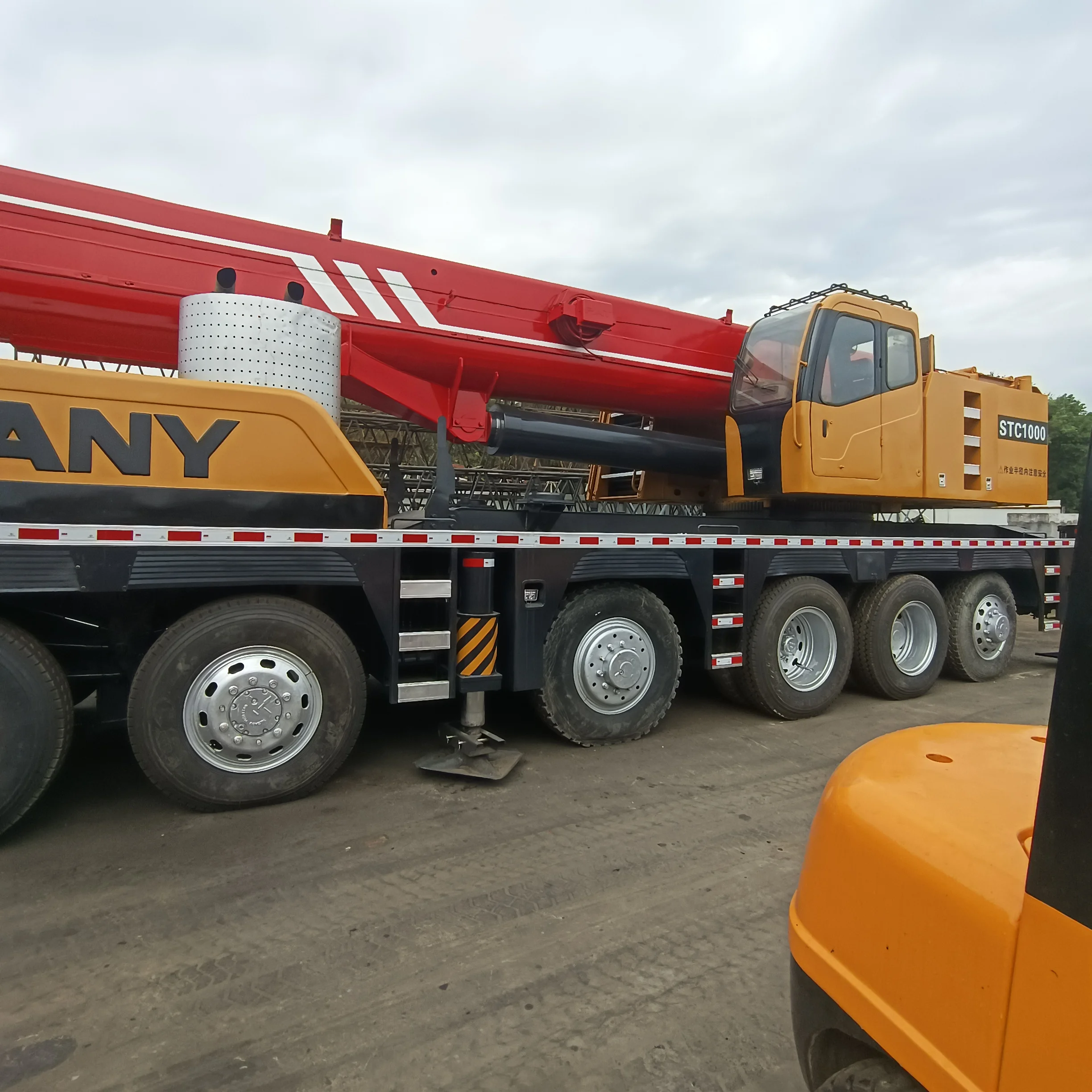 used truck crane sany stc1000 100 ton mobile crane hydraulic boom arm 4x4 truck mounted crane