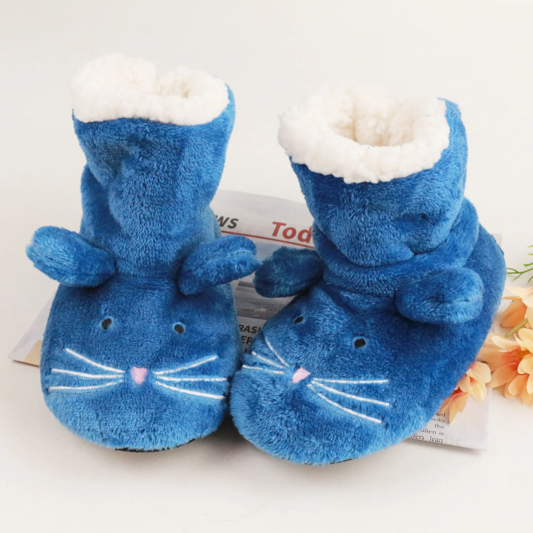 Фабричная дешевая зимняя детская обувь для дома модные теплые ботинки домашние тапочки на мягкой подошве детские носки пола мальчиков и девочек