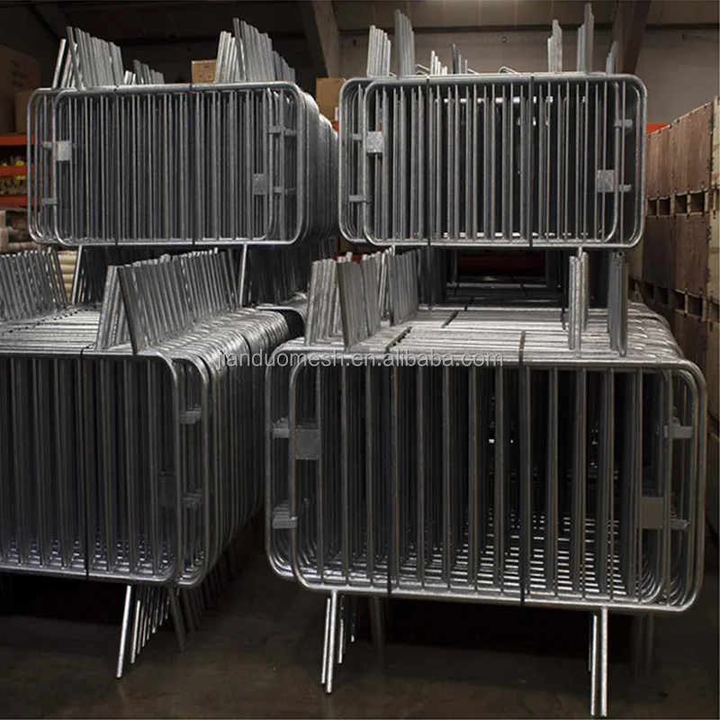 rental crowd control barrier 2.3m