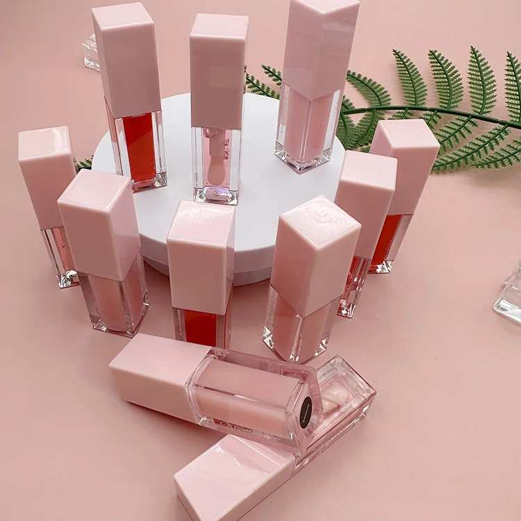 Pink Lip Gloss Tube Fruit Flavored Lip Oil Transparent Pink Long-Lasting Natural Moisturizing Lip Oil Smooth and Shiny White