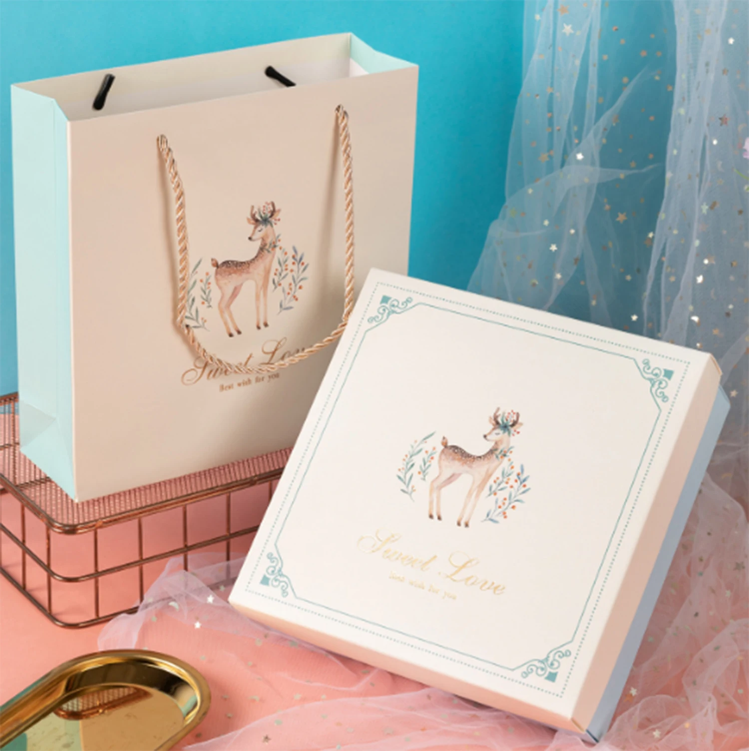 Luxury Paper Cardboard Creative 2 pieces Lift-off Rigid Packaging Gift Box Square Satin Food Packing Box Lid And Base Box