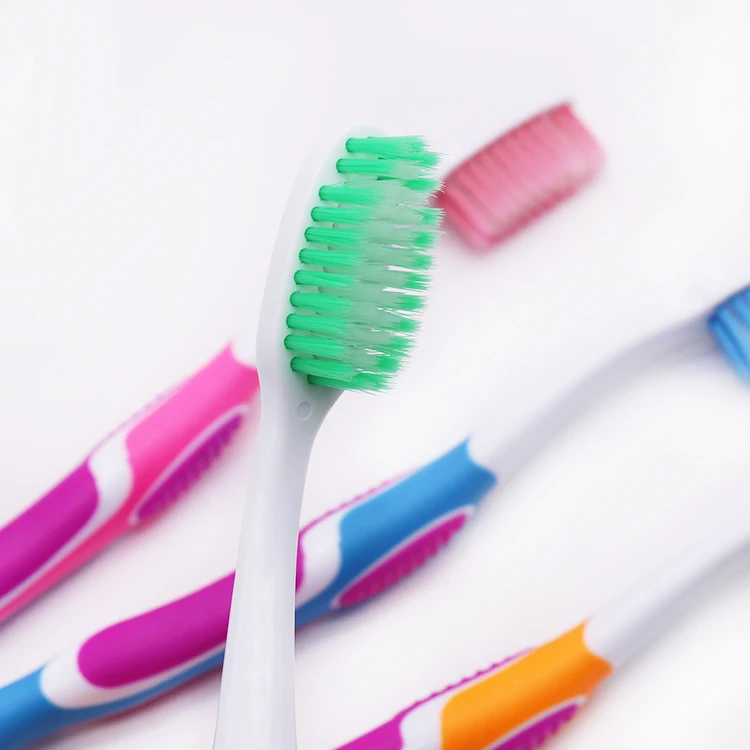 double color molding plastic toothbrush gentle personal cleaning colorful handle toothbrush for adult