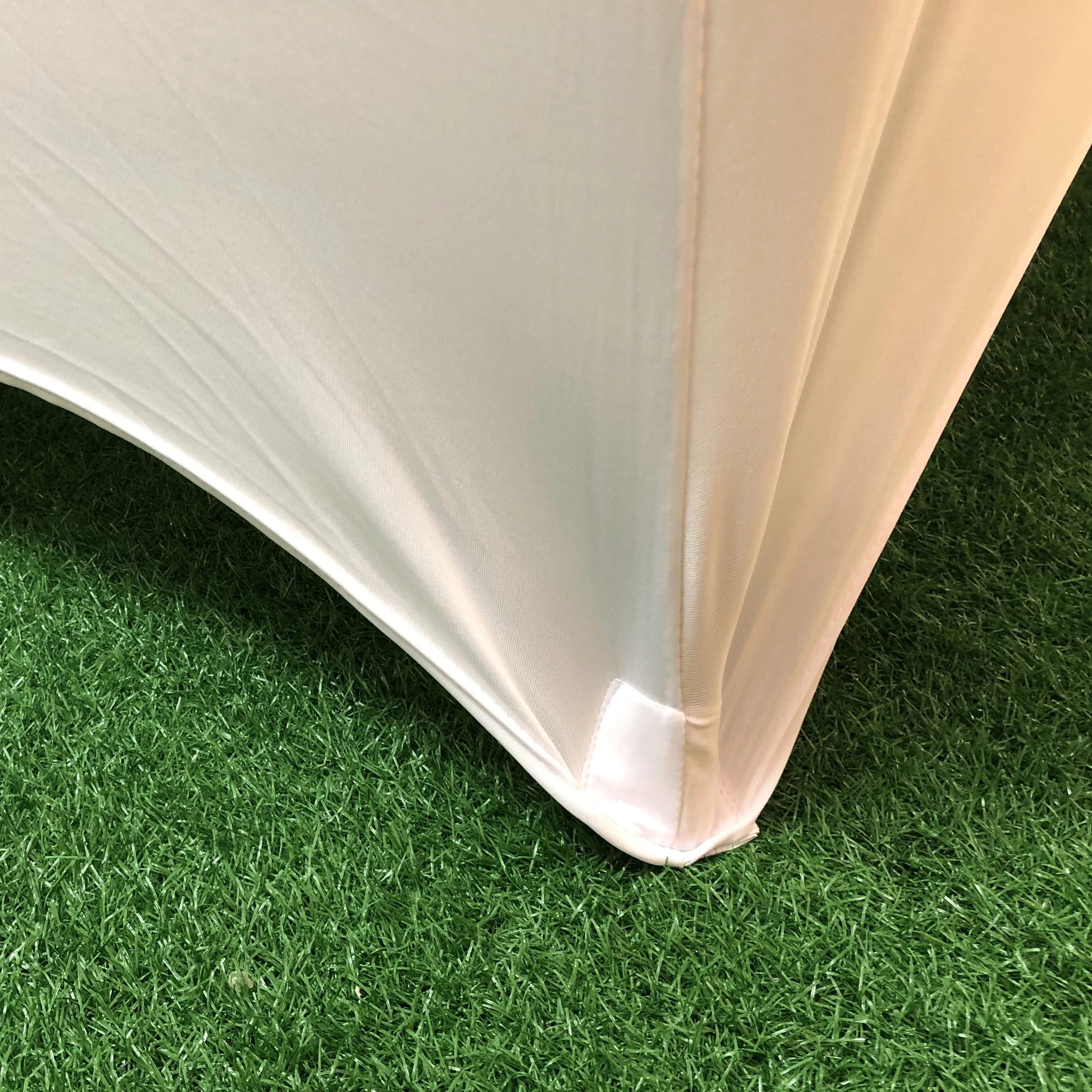 Modern Knitted Polyester Tablecloth for Home and Commercial Use-for Restaurants and Hotels