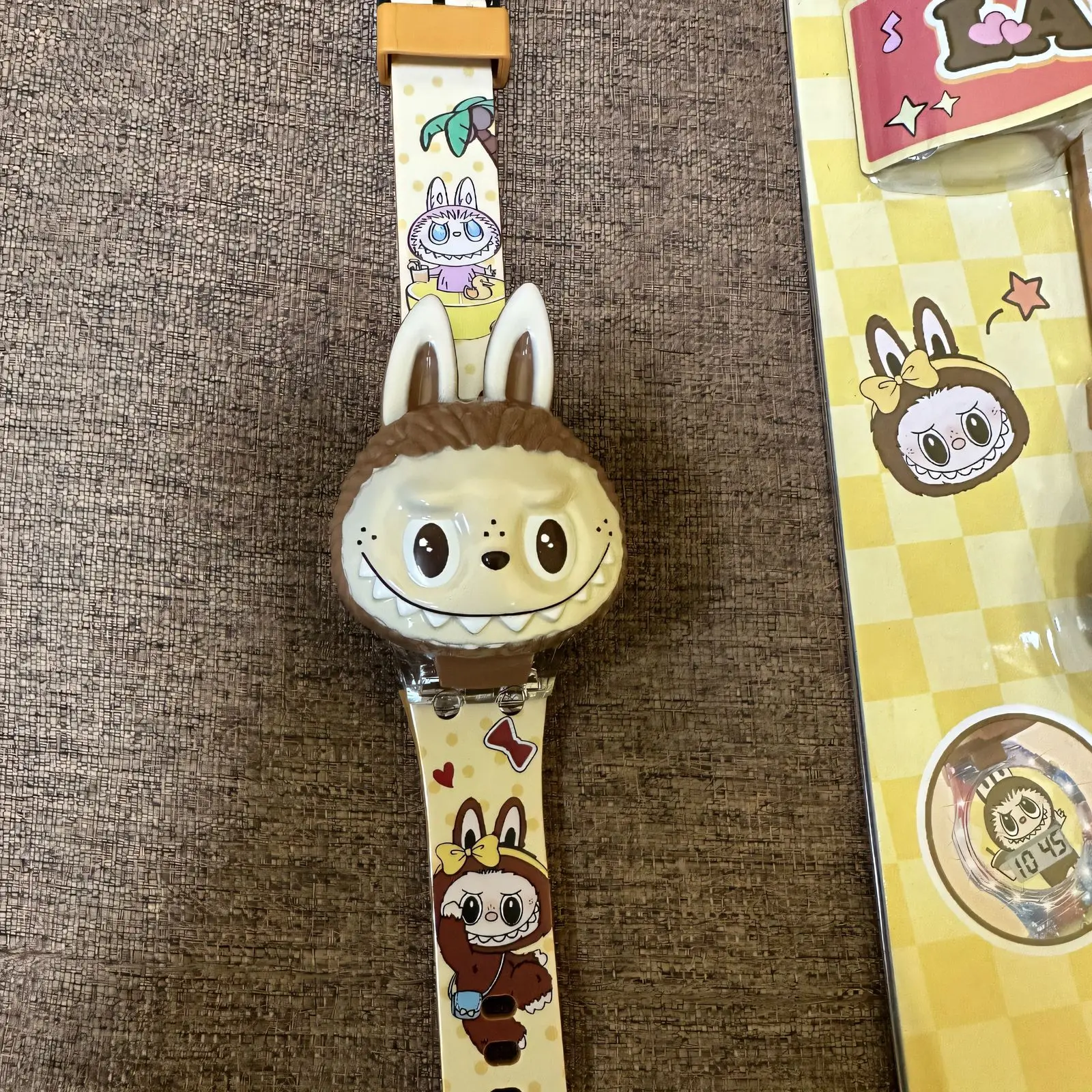 New Arrivals Wholesale Labubu Digital Watch Cartoon LED Glowing Children Watch The Monster Labubu Digital Watches Kids Gifts