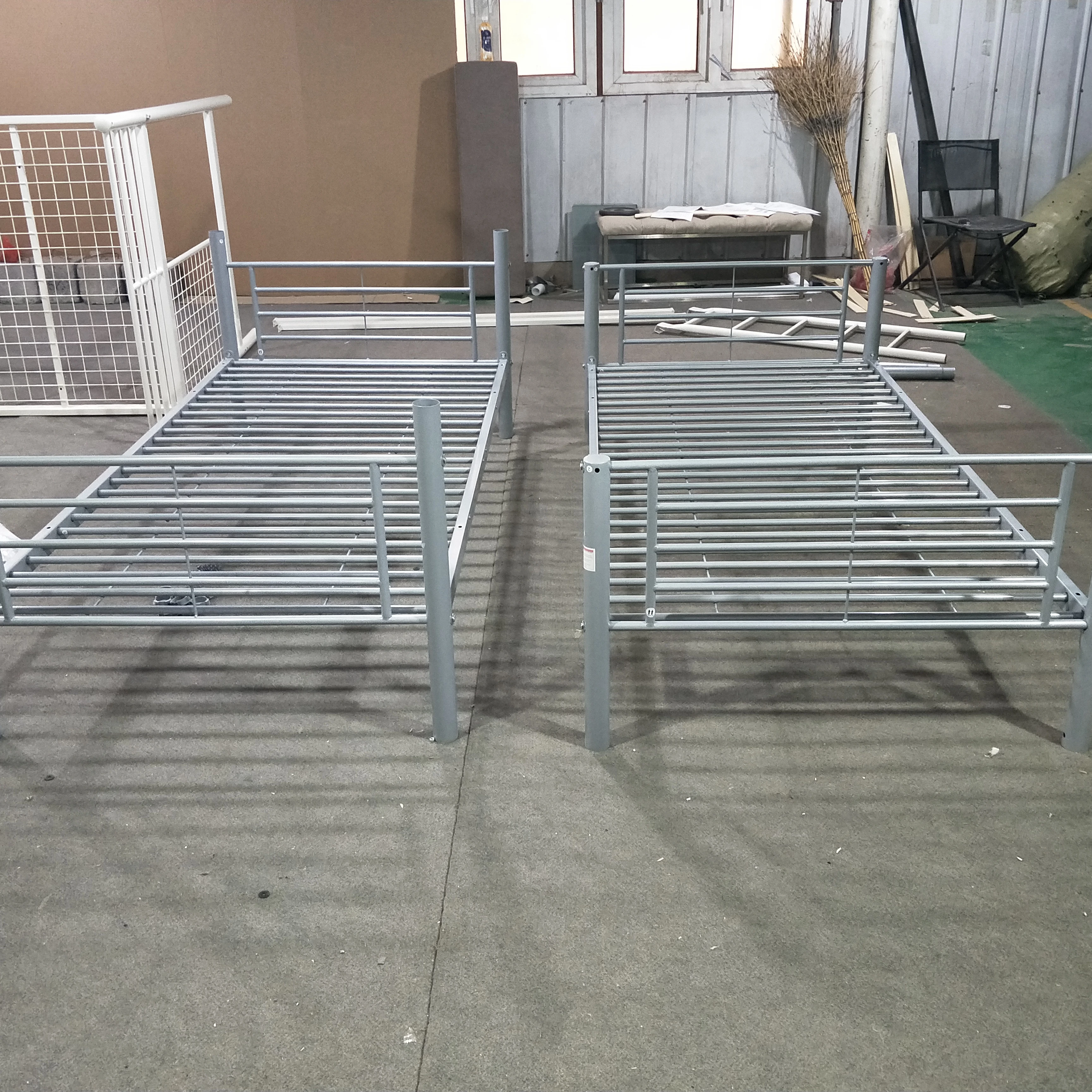 Cheap morden bunk bed for house dormitory on sale