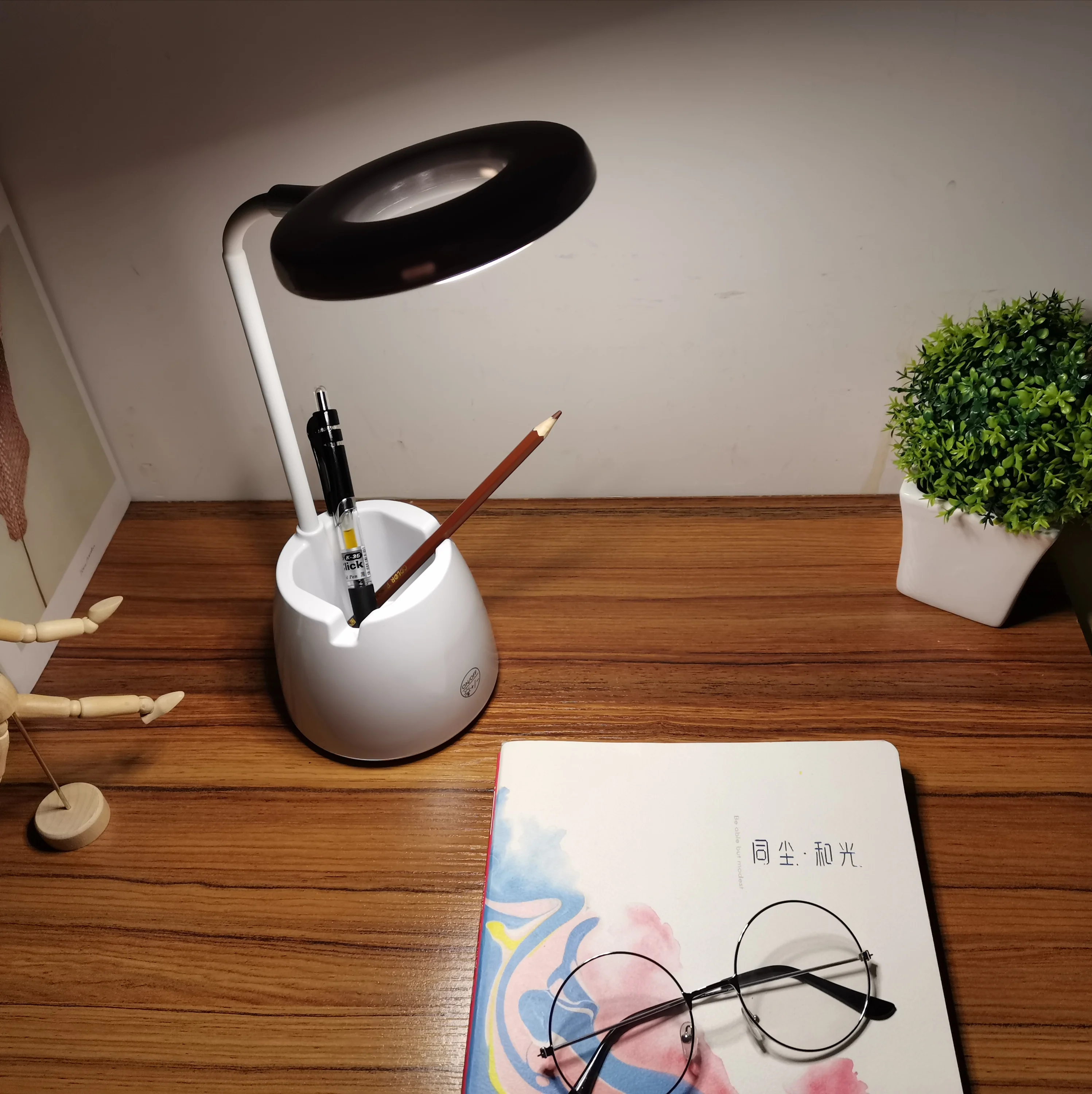 Eye-caring LED Desk lamp Touch Dimmer Control Energy Saving Lighting for Living Room & Bedroom