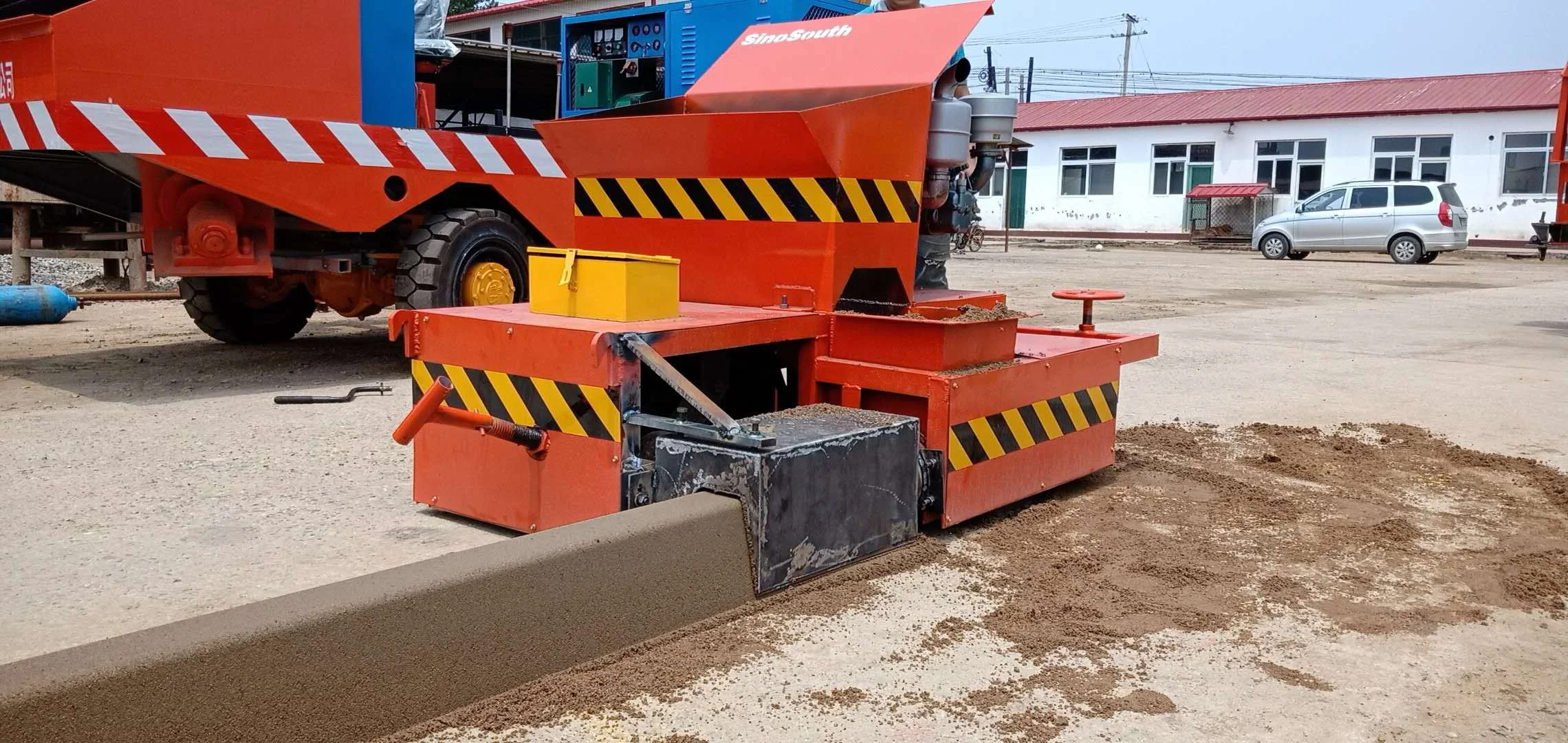 Landscape Concrete Curb Making Machine Road Slipform Paver Construction Machinery