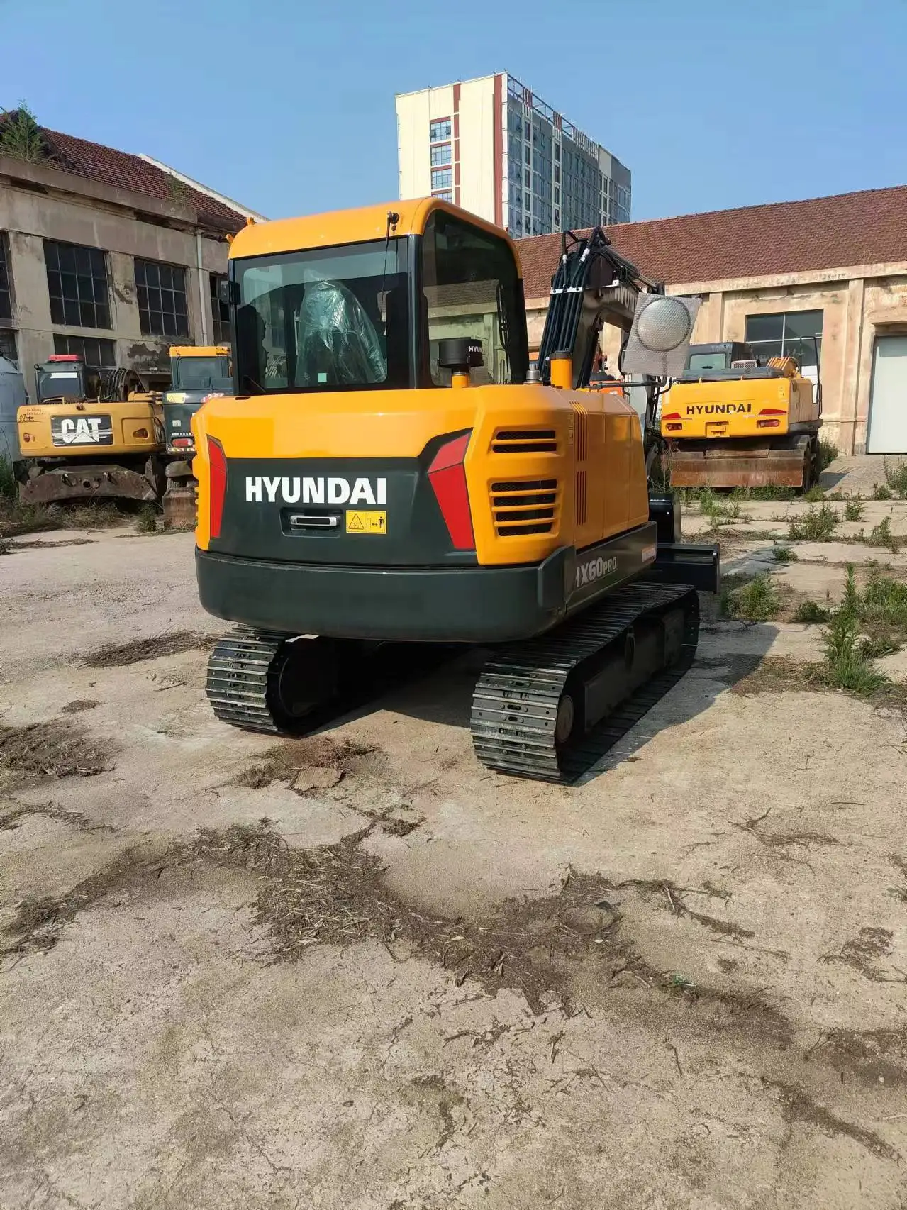 Б/у экскаватор Hyundai 60Pro 6ton колесный гидравлический низкая цена