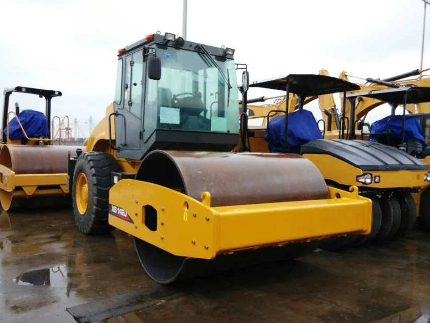 China Famous Brand 10 Ton High Performance Road Roller XS103J with High Quality