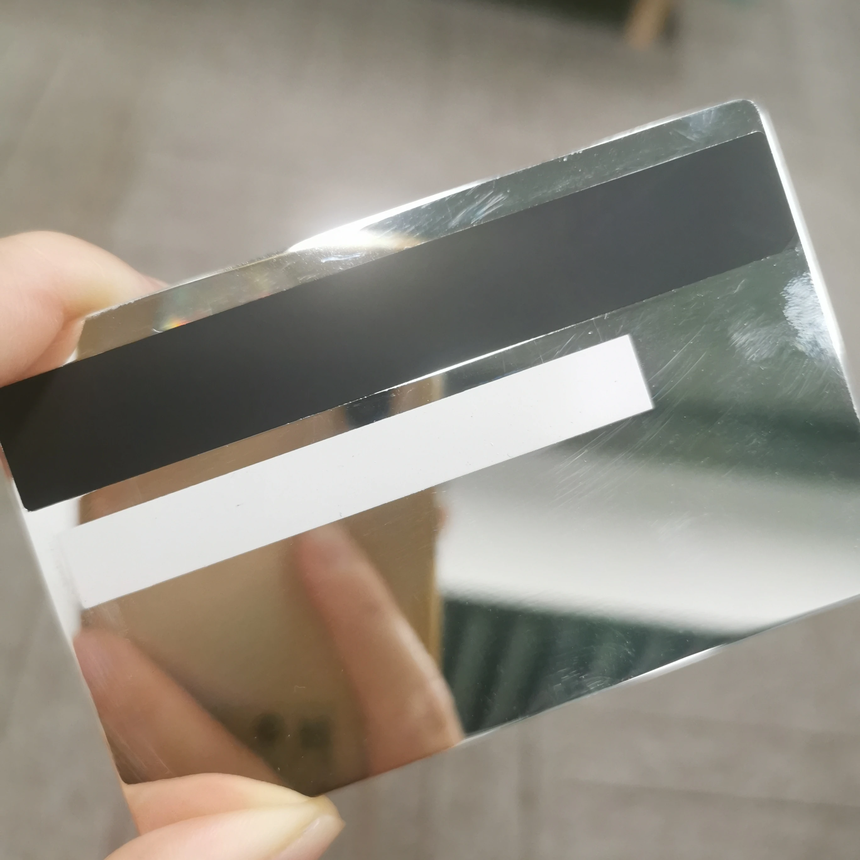 Золотой матовый черный серебряный белый зеркальный золотой цвет металлический чип Кредитная карта с hico полосой и слотом для чипа