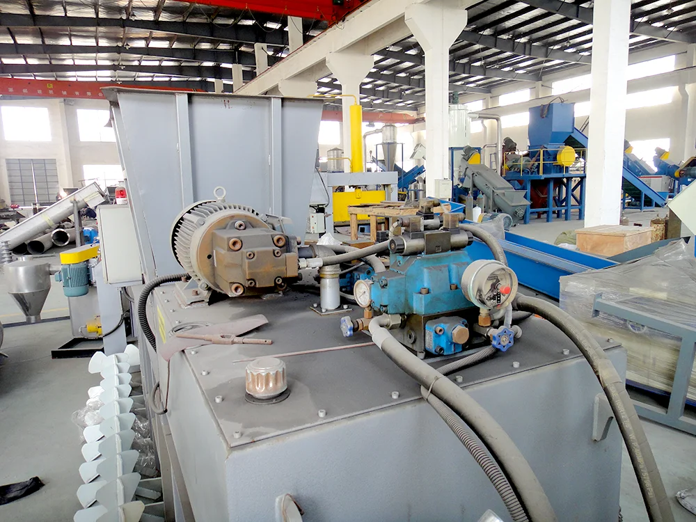 China Factory direct sale horizontal  plastic film baler machine Automatic Horizontal Hydraulic Baler Machinery