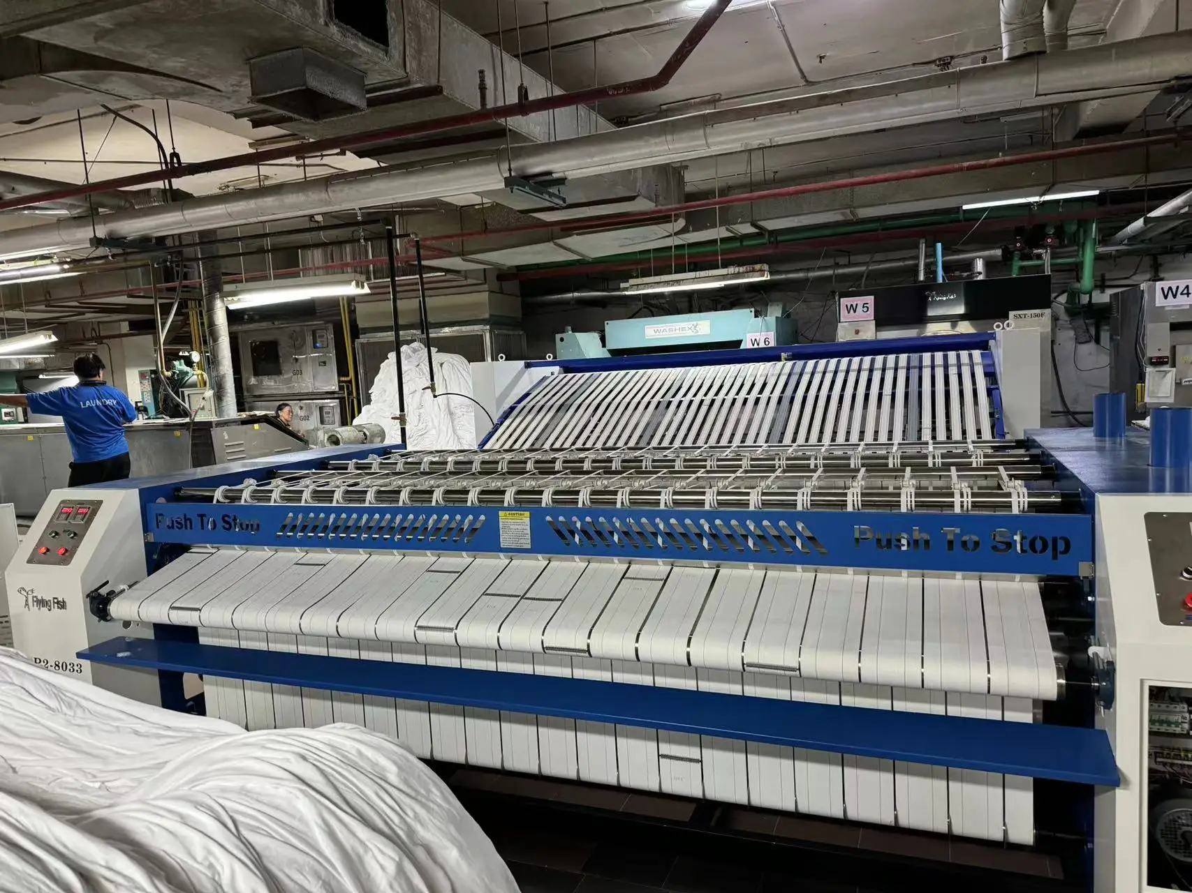 High Speed Industrial Laundry Flatwork Ironer Price Hotel Used Hot Oil Gas Flatwork Roller Ironer
