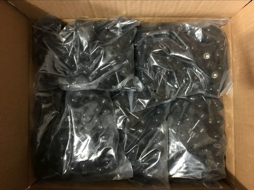 Tubeless snap-in Car Valve TR414  natural rubber A class