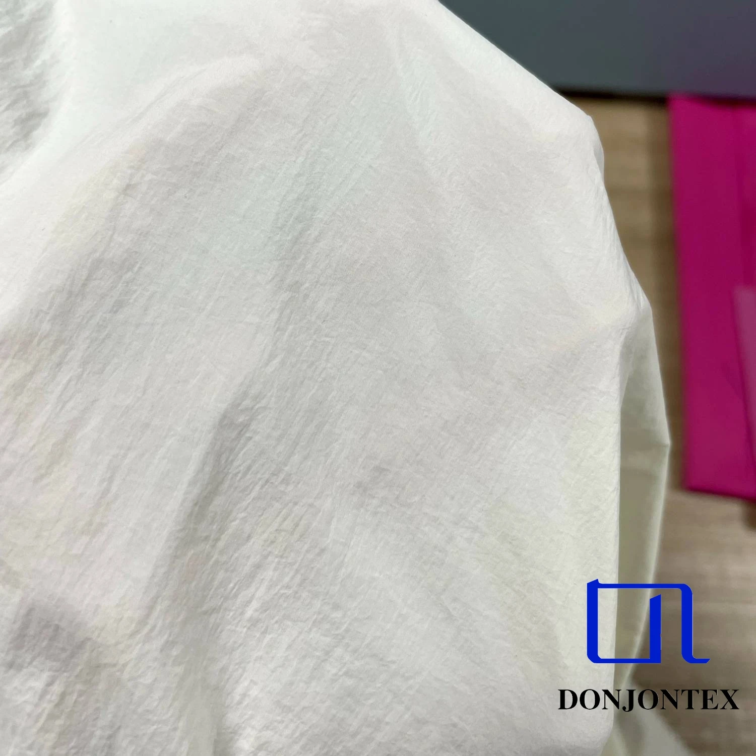 Ultra Lightweight  Windproof Breathable 15D Crepe Matte Wrinkle Nylon Fabric for Girls Sportswear and Garments