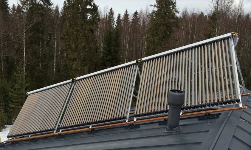 Large capacity pressurized solar water heater