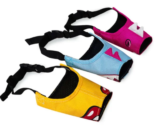 autumn and winter, a special dog muzzle to prevent eating indiscriminately Dog protective cover