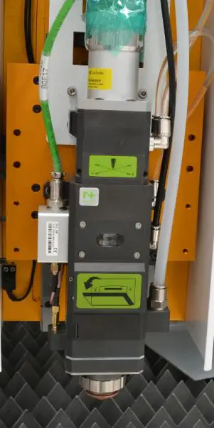 FORSUN 3015 волоконный лазерный станок для резки металла с ЧПУ резак 1000 Вт Максимальная мощность лазера