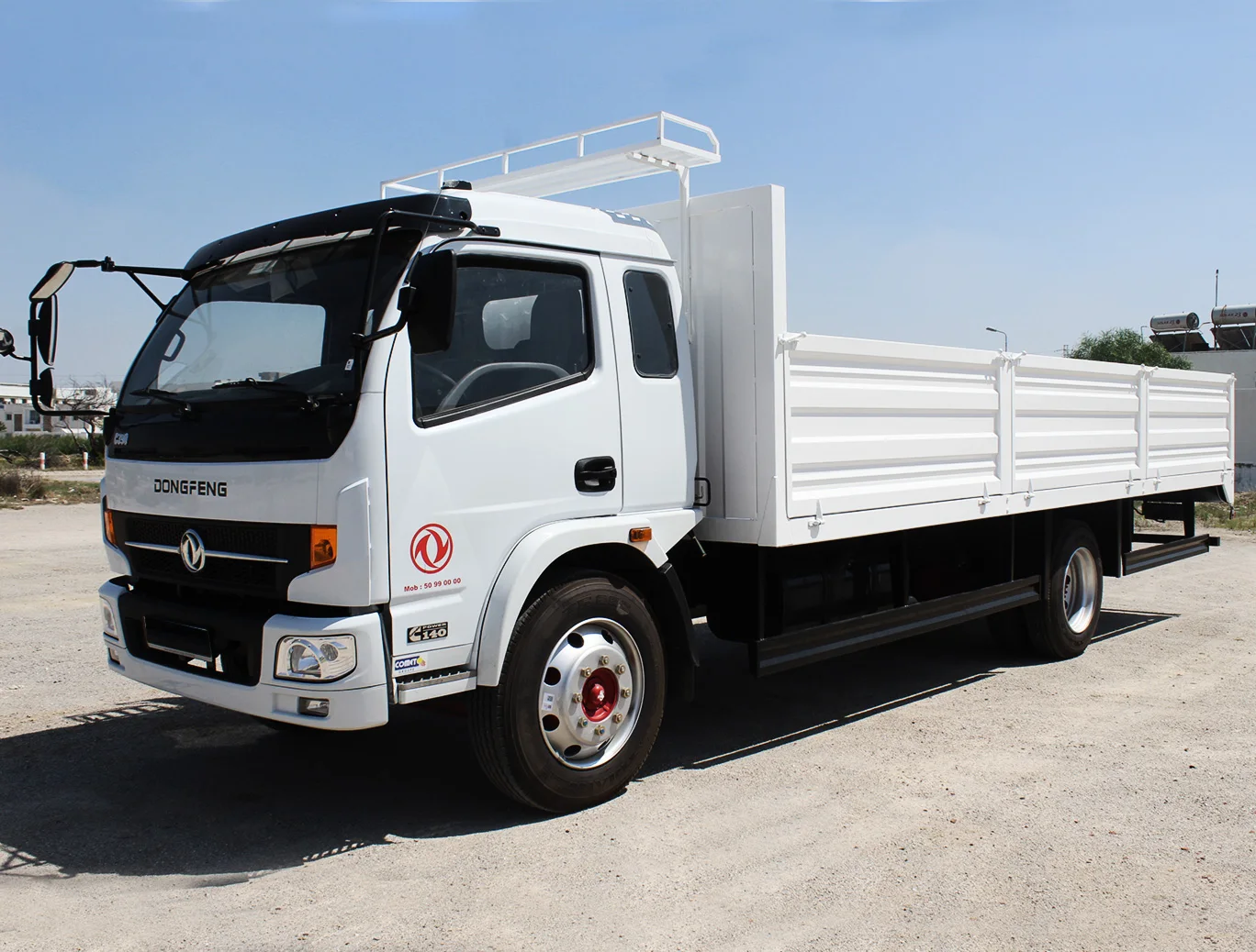 low price  Saic Yuejin C300 4X2 Lorry Cargo Truck 5 ton 8ton-10 Ton  lorry cargo truck mini   For Sale